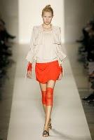 Because elegance is an attitude Because elegance is an attitude