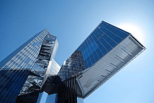 Torre Marenostrum (Barcelona), EMBT EMBT, arquitectura en movimiento