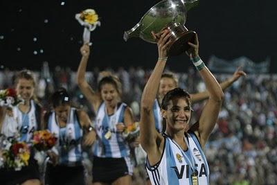 CAMPEONAS RIMA CON LEONAS CAMPEONAS RIMA CON LEONAS