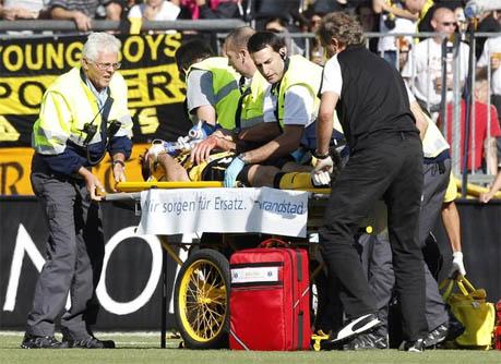 Asi fue retirado Emiliano Dudar Emiliano Dudar, en coma tras un fuerte golpe