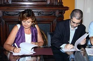 El MICOF y la SEFAC CV firman un convenio para fomentar la formación y la realización de actividades científicas y profesionales El MICOF y la SEFAC CV firman un convenio para fomentar la formación y la realización de actividades científicas y profesionales