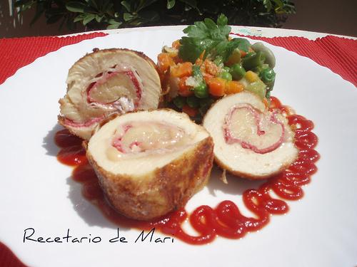 PECHUGA DE POLLO RELLENA DE JAMÓN, QUESO Y SALCHICHÓN Pechuga rellena1