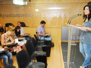 “Espero que los vecinos aprueben al PSOE, que es el que trabaja “Espero que los vecinos aprueben al PSOE, que es el que trabaja