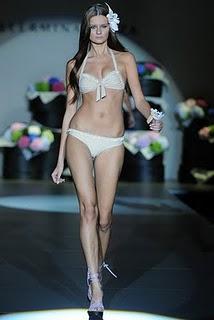 TOP CIBELES : SABADO DIA 18/9 ION FIZ - GUILLERMINA BAEZA - JUANA MARTIN TOP CIBELES : SABADO DIA 18/9 ION FIZ - GUILLERMINA BAEZA - JUANA MARTIN