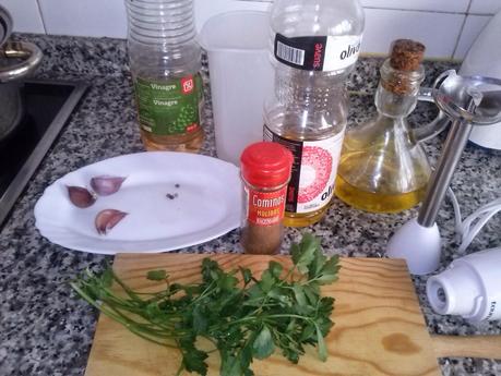 PATATAS ARRUGAS CON MOJO VERDE PATATAS ARRUGAS CON MOJO VERDE