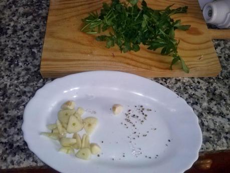 PATATAS ARRUGAS CON MOJO VERDE PATATAS ARRUGAS CON MOJO VERDE