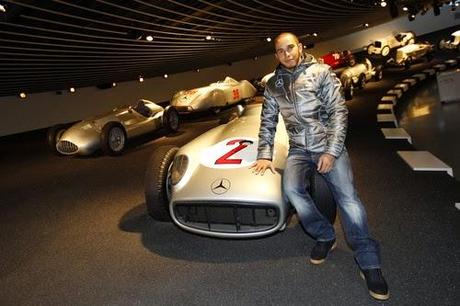 HAMILTON QUIERE TRIUNFAR EN MALASIA HAMILTON QUIERE TRIUNFAR EN MALASIA