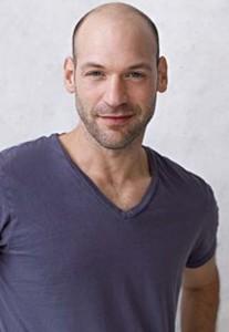 Corey Stoll podría unirse al reparto de la película del Hombre Hormiga Corey Stoll