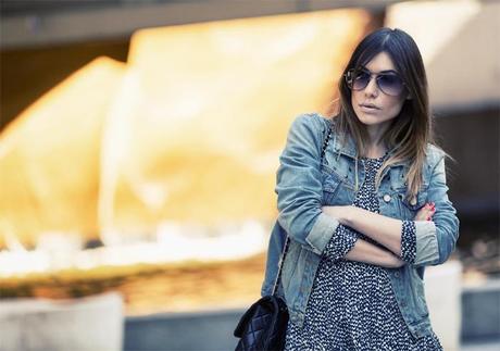 street style barbara crespo zara dress and boots denim jacket fashion blogger outfit blog de moda street style barbara crespo zara dress and boots denim jacket fashion blogger outfit blog de moda