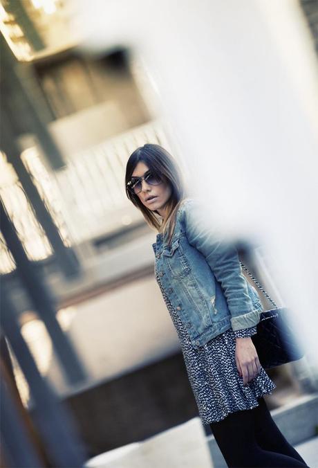 street style barbara crespo zara dress and boots denim jacket fashion blogger outfit blog de moda street style barbara crespo zara dress and boots denim jacket fashion blogger outfit blog de moda