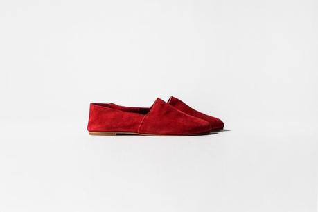 I sneakers, she the abarcas, us shoes 84