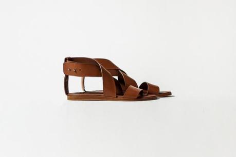 I sneakers, she the abarcas, us shoes 71