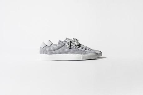 I sneakers, she the abarcas, us shoes 20