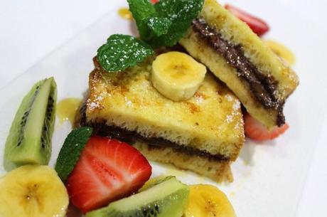 Recetas con Nutella, tostada francesa rellena de Nutella con frutas frescas y sirope, y,¡SORTEO!, libro Deja sitio para el postre. Recetas con Nutella, tostada francesa rellena de Nutella con frutas frescas y sirope, y,¡SORTEO!, libro Deja sitio para el postre.