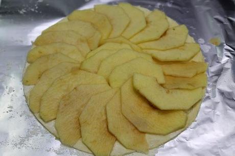 Tarta caliente de manzana con helado de vainilla Tarta caliente de manzana con helado de vainilla