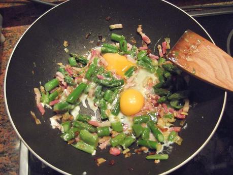 REVUELTO DE ESPÁRRAGOS TRIGUEROS REVUELTO DE ESPÁRRAGOS TRIGUEROS