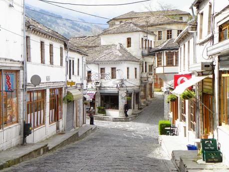 ALBANIA, GJIROKASTRA, LA CIUDAD DE LOS MIL PELDAÑOS