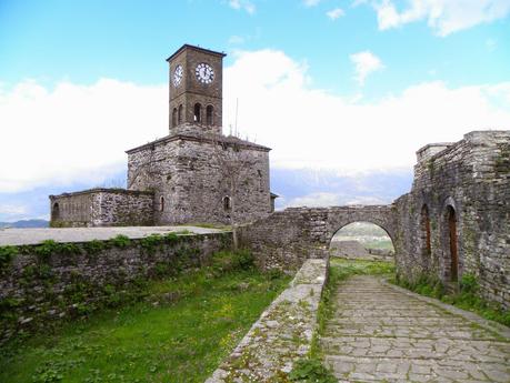 ALBANIA, GJIROKASTRA, LA CIUDAD DE LOS MIL PELDAÑOS