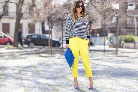 street style barbara crespo peg trousers front row shop yellow cyprea.es clutch fashion blogger blog de moda outfit street style barbara crespo peg trousers front row shop yellow cyprea.es clutch fashion blogger blog de moda outfit