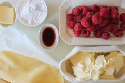 Bocaditos de Mascarpone y Franbuesas. Bocaditos de Mascarpone y Franbuesas.