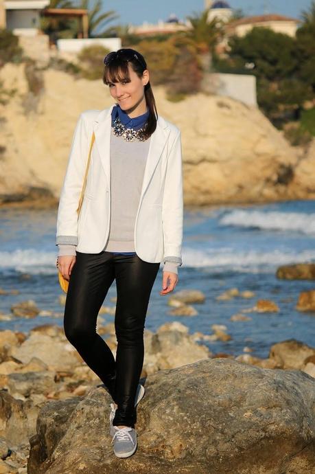 Azul y mostaza Azul y mostaza