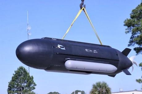 El vehículo submarino no tripulado ABYSS, buscará el Boeing 777 malayo.