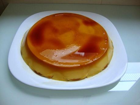 FLAN DE CHOCOLATE BLANCO FLAN DE CHOCOLATE BLANCO