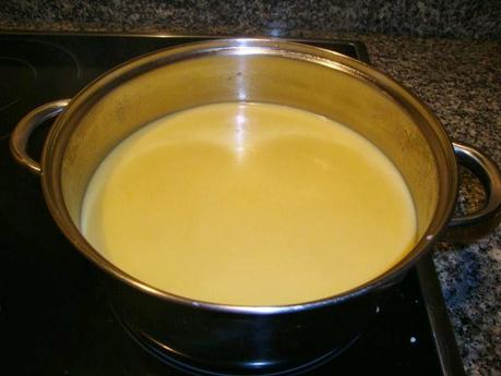 FLAN DE CHOCOLATE BLANCO FLAN DE CHOCOLATE BLANCO