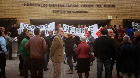 Huelga en las cafeterías del mayor hospital de Andalucía