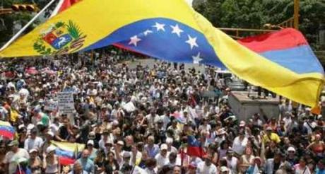 SOS Venezuela un corazón que grita