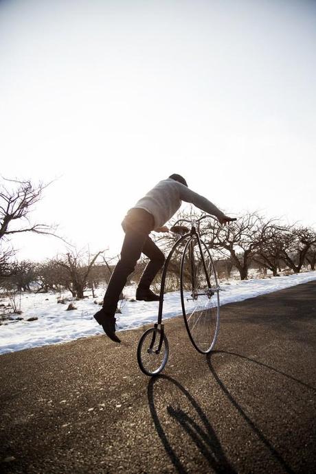 Standard highwheels: el arquitecto sueco Per-Olof Kippel revitaliza los orígenes de la bicicleta. Photographer
