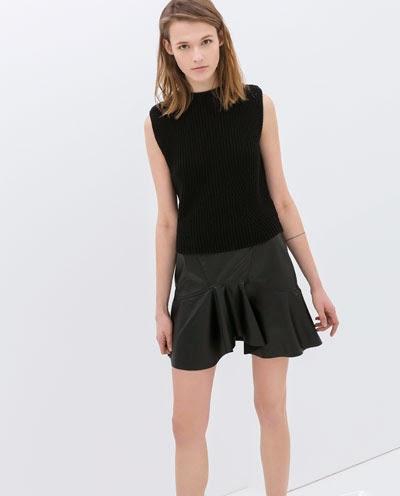 Mini faldas con vuelo, una tendencia a copiar. Mini faldas con vuelo, una tendencia a copiar.