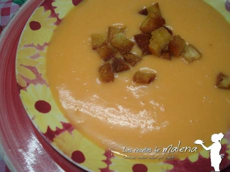 Crema de calabaza con picatostes Crema de calabaza con picatostes