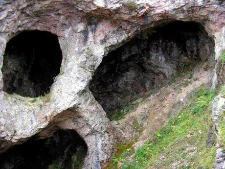 cuevas para explorar (arte rupestre) cuevas para explorar (arte rupestre)