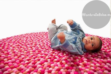 Las alfombras de bolas de fieltro de Nepal Las alfombras de bolas de fieltro de Nepal