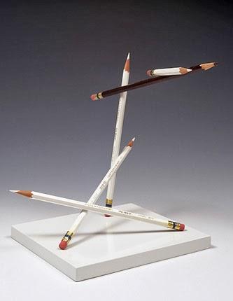 Bob van Breda. Lapiceros, inercia, equilibrio y gravedad. Bob van Breda. Lapiceros, inercia, equilibrio y gravedad.