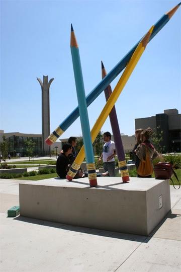 Bob van Breda. Lapiceros, inercia, equilibrio y gravedad. Bob van Breda. Lapiceros, inercia, equilibrio y gravedad.