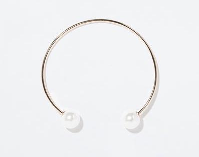 Complementos de moda para la primavera 2014, los accesorios claves para ir a la última collar-perlas-zara