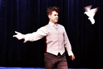 Manu Vera y la Gran Escuela de Magia Ana Tamariz en el Teatro Sanpol de Madrid Manu Vera y la Gran Escuela de Magia Ana Tamariz en el Teatro Sanpol de Madrid