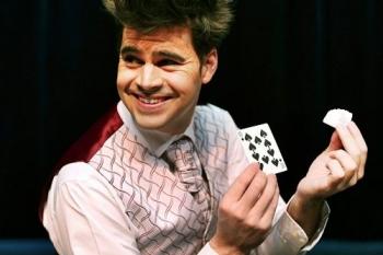 Manu Vera y la Gran Escuela de Magia Ana Tamariz en el Teatro Sanpol de Madrid Manu Vera y la Gran Escuela de Magia Ana Tamariz en el Teatro Sanpol de Madrid