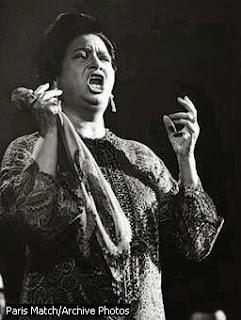 Oum Kalthoum evolucion de la danza oriental. Disociando infinitos