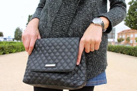 Dark day & look Dark day & look