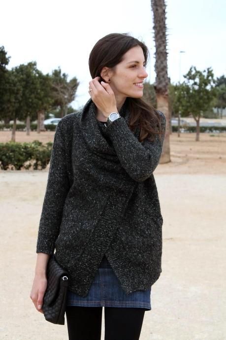 Dark day & look Dark day & look