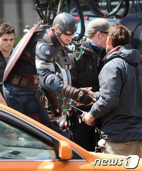 LOS VENGADORES: LA ERA DE ULTRON: EL CAPI Y LA VIUDA NEGRA EN EL SET DE RODAJE EN COREA DEL SUR