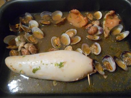 Calamares rellenos de marisco – Calamari ripieni di frutti di mare calamariripieni4