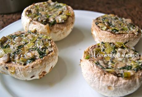 CHAMPIÑONES RELLENOS DE VERDURAS