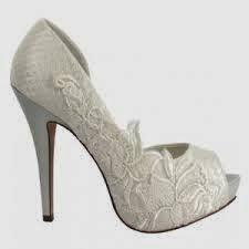 Los zapatos de la novia / Bridal's Shoes