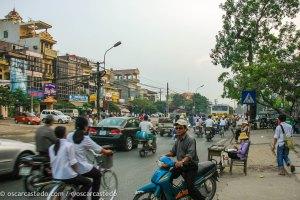 Tráfico local en Hanoi