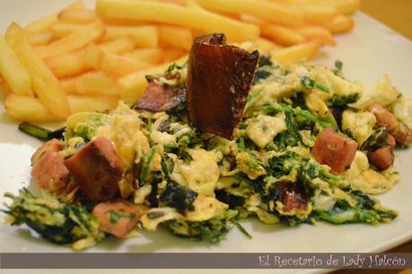 Revuelto de hojas de zanahoria, cebolleta y bacon Revuelto de hojas de zanahoria, cebolleta y bacon