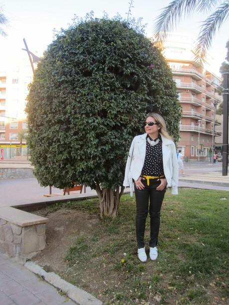 LOOK324-7.4.20147:30WHITE JACKET¡¡Hola amigas!!Comenzamos... LOOK324-7.4.20147:30WHITE JACKET¡¡Hola amigas!!Comenzamos...